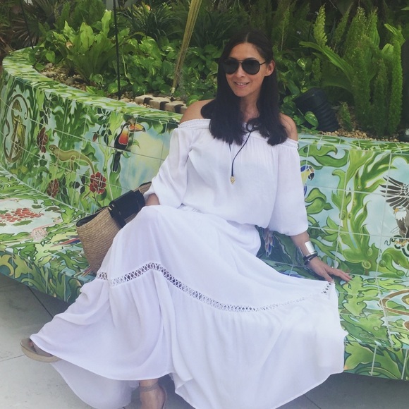 🌴Resort Style Wardrobe🌴 - Picture 2 of 4